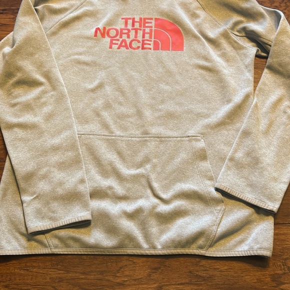 The North Face Women's Grey and Red Hoodie Large - Picture 7 of 11